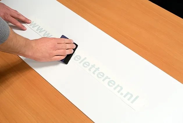 Plak instructie stap 2